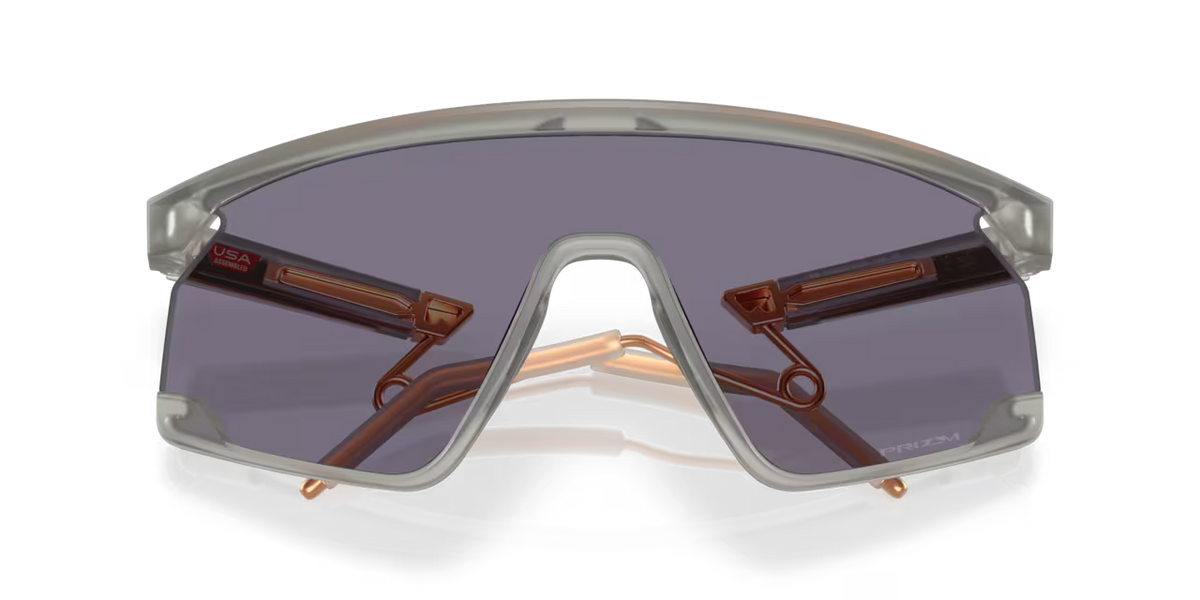 משקפי שמש Oakley BXTR Metal Forge Collection Prizm Grey Lenses, Transparent Grey Ink Frame - Oakley
