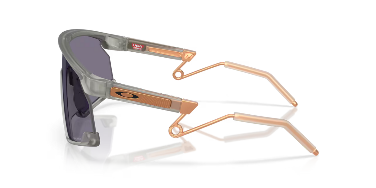 משקפי שמש Oakley BXTR Metal Forge Collection Prizm Grey Lenses, Transparent Grey Ink Frame - Oakley