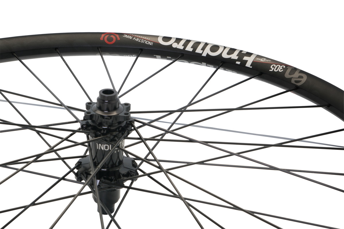 Hydra Enduro 305 V3 SS Bolt-On | סט גלגלים 26" - Industry Nine