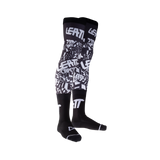 Moto Knee Brace | גרבי רכיבה שחור/לבן - Leatt