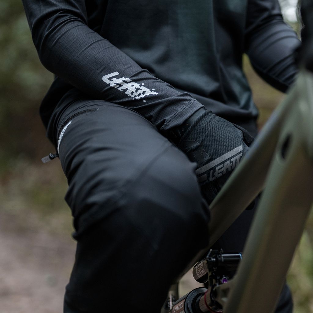 סט מכנס וחולצה Leatt MTB Gravity 1.0 מהדורת Szymon Godziek - Leatt